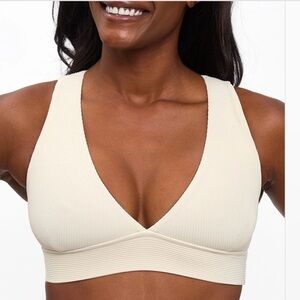 BuffBunny Ivory Ribbed V Sports Bra